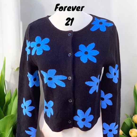 FOREVER 21 CROPPED CARDIGAN BUTTON DOWN LONG SLEEVE SWEATER LARGE - Picture 1 of 7